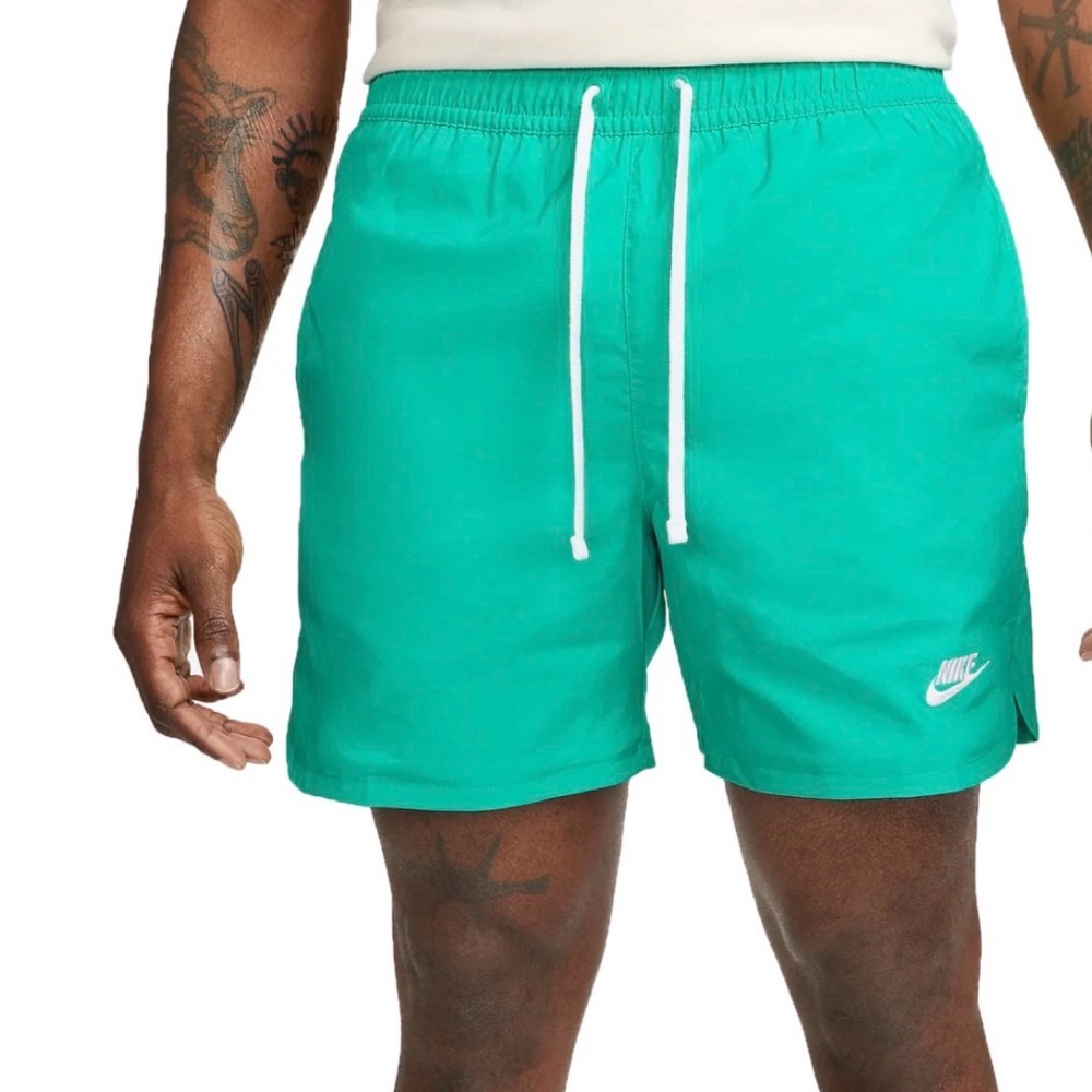 Nike Sportswear Sport Essentials Woven lined Flow Shorts- Green XL